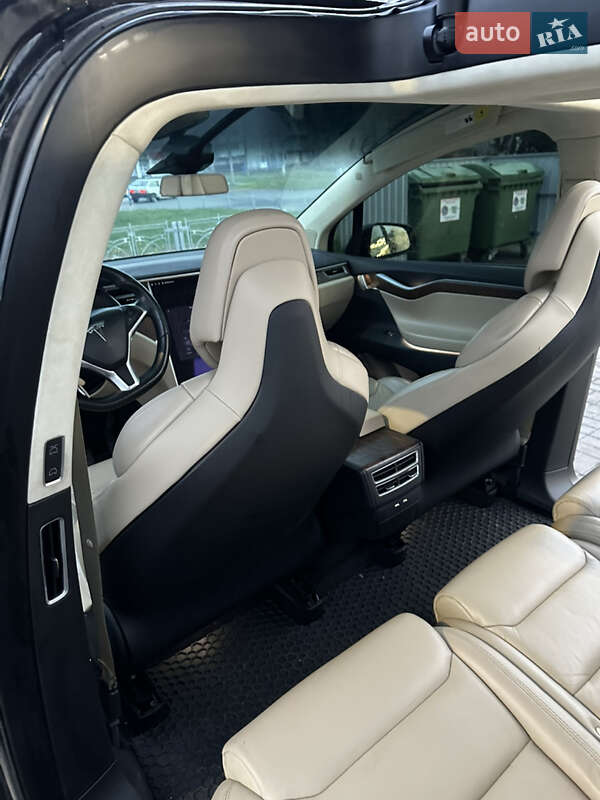 Внедорожник / Кроссовер Tesla Model X 2017 в Харькове