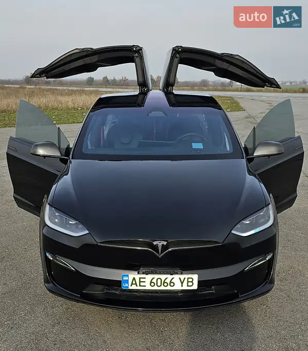 Tesla Model X 2023