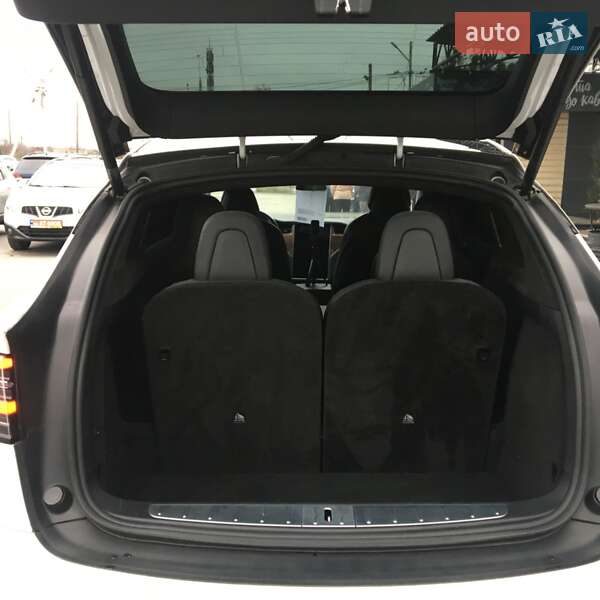 Позашляховик / Кросовер Tesla Model X 2018 в Житомирі