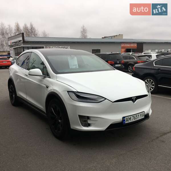 Позашляховик / Кросовер Tesla Model X 2018 в Житомирі
