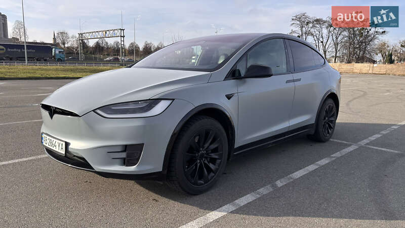 Tesla Model X 2018