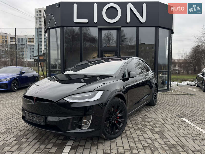 Tesla Model X 2018