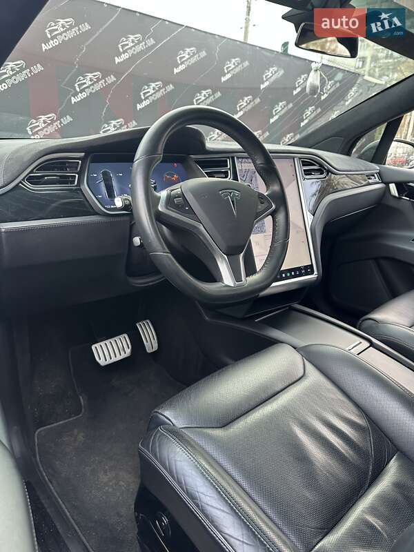 Позашляховик / Кросовер Tesla Model X 2016 в Сумах