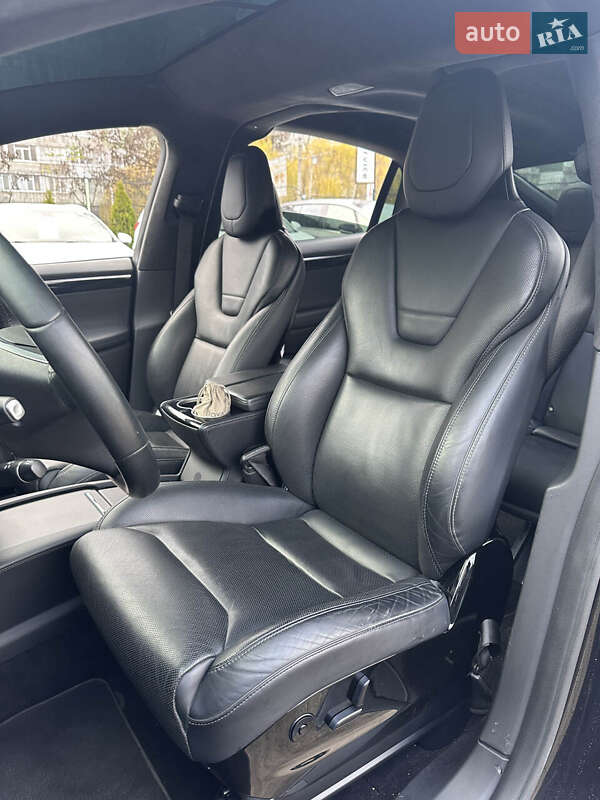 Позашляховик / Кросовер Tesla Model X 2016 в Сумах