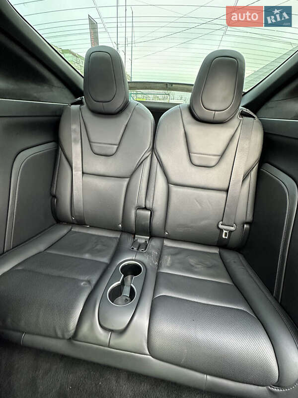 Позашляховик / Кросовер Tesla Model X 2016 в Сумах