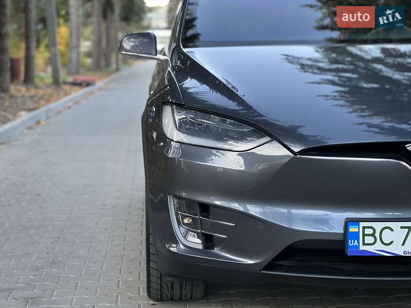Внедорожник / Кроссовер Tesla Model X 2018 в Львове фото 15 Внедорожник / Кроссовер Tesla Model X 2018 в Львове