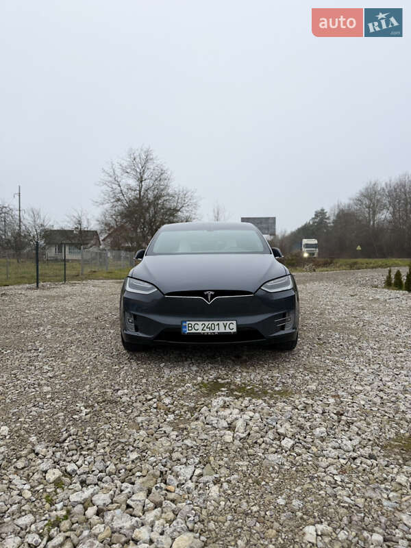 Позашляховик / Кросовер Tesla Model X 2016 в Львові фото 2 Позашляховик / Кросовер Tesla Model X 2016 в Львові