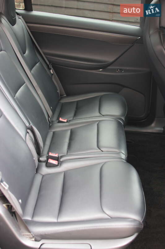 Внедорожник / Кроссовер Tesla Model X 2018 в Киеве фото 20 Внедорожник / Кроссовер Tesla Model X 2018 в Киеве