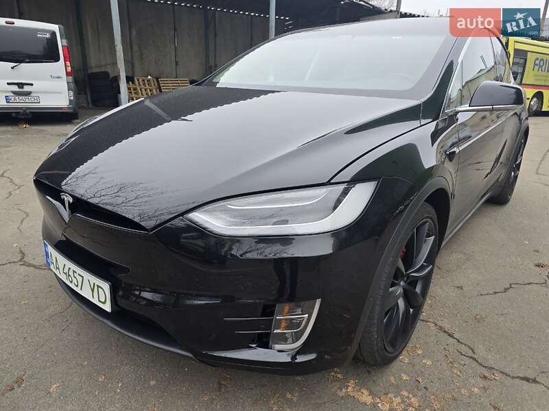 Внедорожник / Кроссовер Tesla Model X 2017 в Киеве
