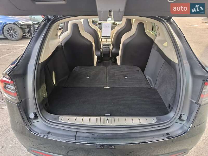 Внедорожник / Кроссовер Tesla Model X 2017 в Киеве