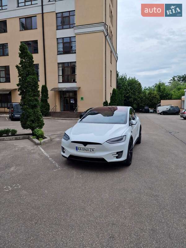 Внедорожник / Кроссовер Tesla Model X 2018 в Киеве