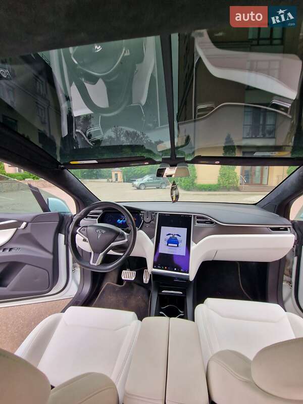 Внедорожник / Кроссовер Tesla Model X 2018 в Киеве