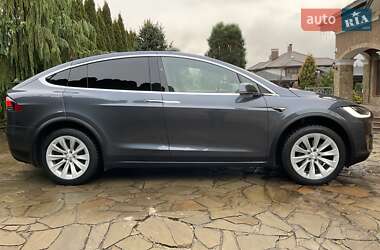 Внедорожник / Кроссовер Tesla Model X 2019 в Ровно