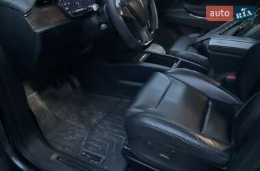 Внедорожник / Кроссовер Tesla Model X 2019 в Ровно