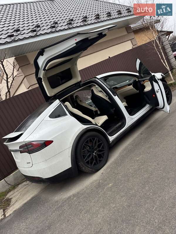 Внедорожник / Кроссовер Tesla Model X 2019 в Киеве фото 6 Внедорожник / Кроссовер Tesla Model X 2019 в Киеве