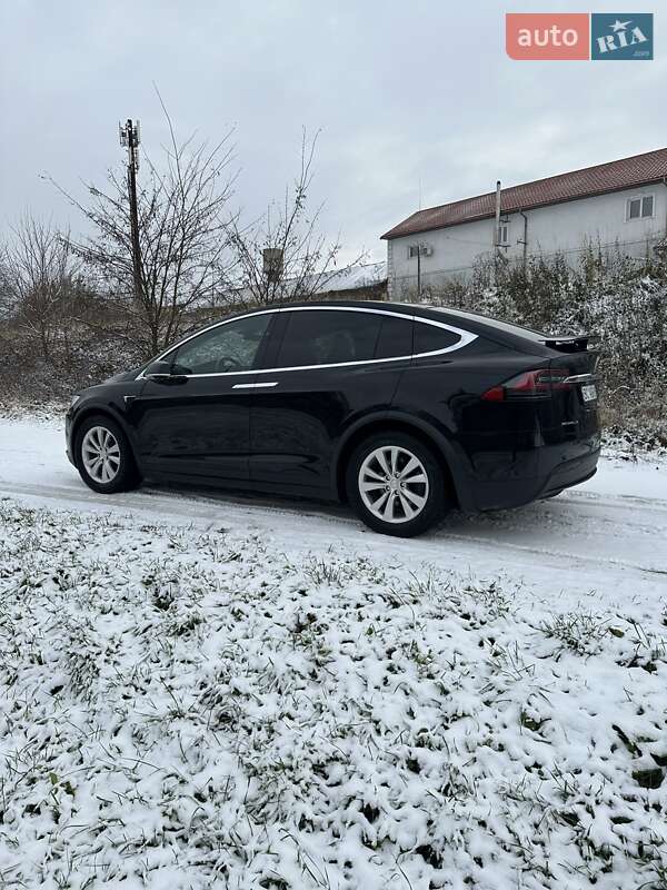 Внедорожник / Кроссовер Tesla Model X 2017 в Золочеве фото 9 Внедорожник / Кроссовер Tesla Model X 2017 в Золочеве