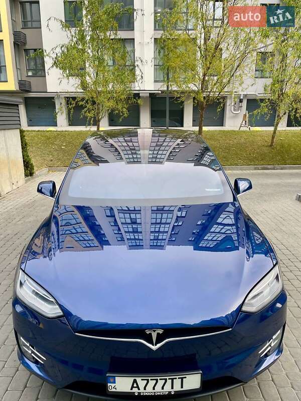 Внедорожник / Кроссовер Tesla Model X 2017 в Днепре фото 8 Внедорожник / Кроссовер Tesla Model X 2017 в Днепре