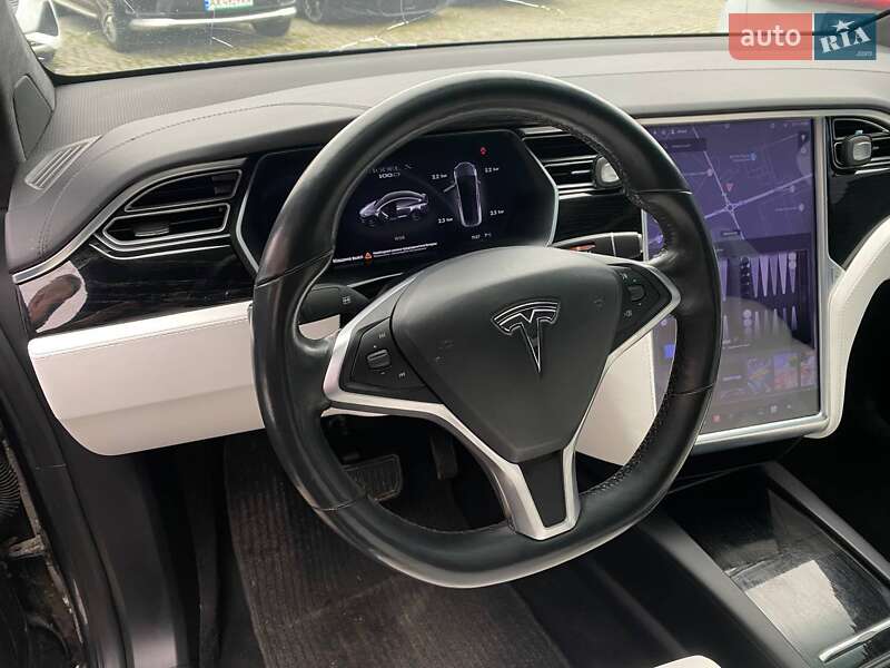 Внедорожник / Кроссовер Tesla Model X 2017 в Львове