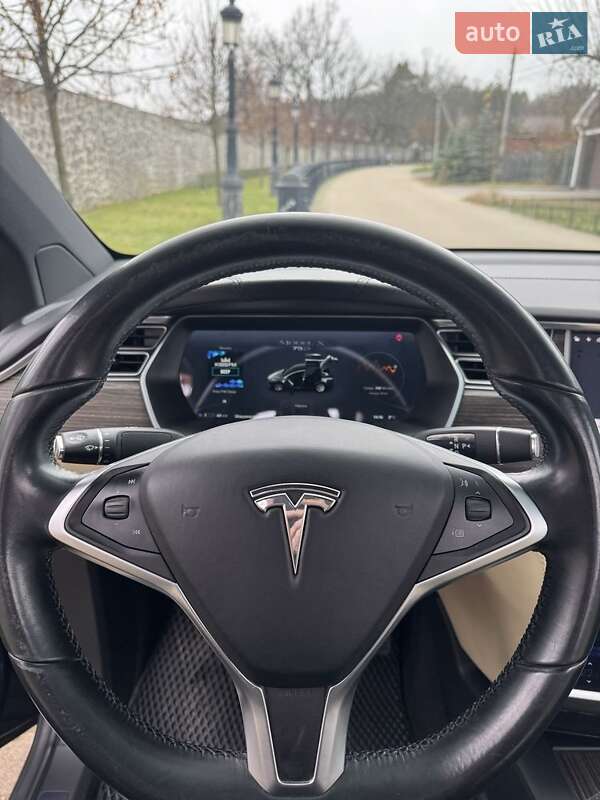 Внедорожник / Кроссовер Tesla Model X 2016 в Киеве фото 6 Внедорожник / Кроссовер Tesla Model X 2016 в Киеве