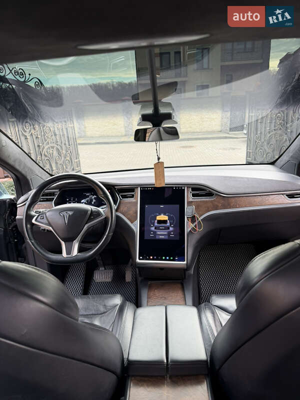 Внедорожник / Кроссовер Tesla Model X 2017 в Львове фото 13 Внедорожник / Кроссовер Tesla Model X 2017 в Львове