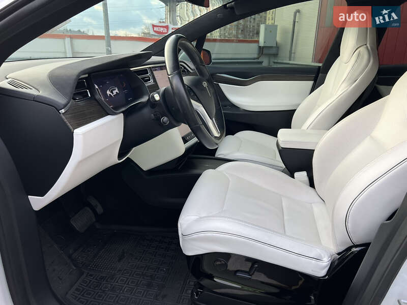 Внедорожник / Кроссовер Tesla Model X 2016 в Киеве фото 22 Внедорожник / Кроссовер Tesla Model X 2016 в Киеве