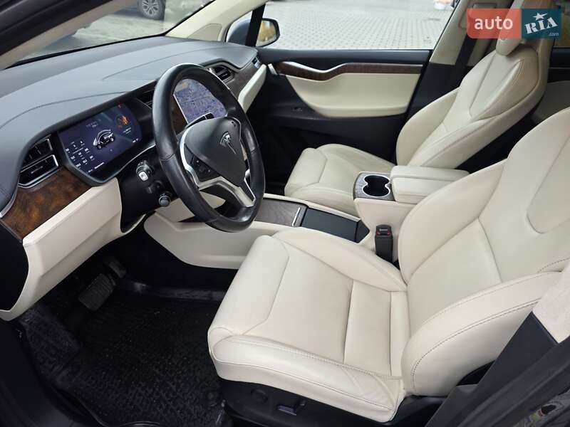Внедорожник / Кроссовер Tesla Model X 2017 в Ровно фото 17 Внедорожник / Кроссовер Tesla Model X 2017 в Ровно