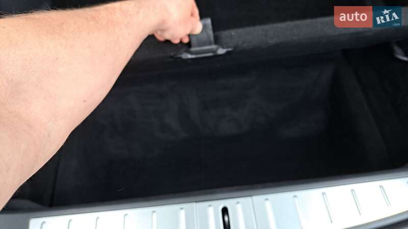 Внедорожник / Кроссовер Tesla Model X 2018 в Костополе