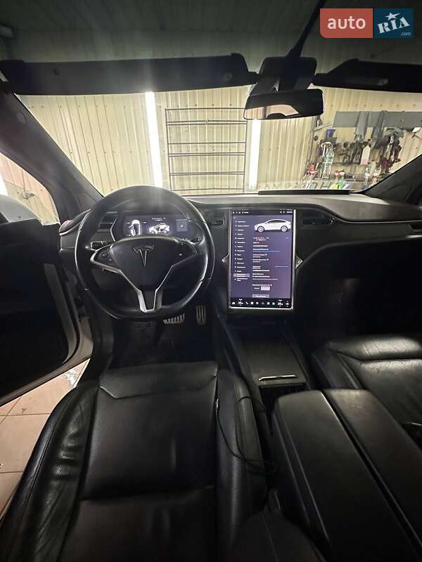 Внедорожник / Кроссовер Tesla Model X 2016 в Изюме фото 11 Внедорожник / Кроссовер Tesla Model X 2016 в Изюме