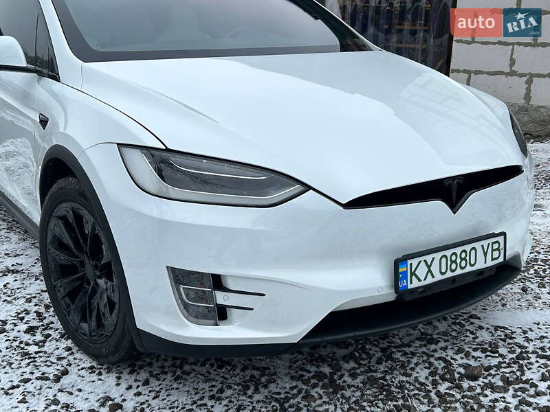 Позашляховик / Кросовер Tesla Model X 2018 в Харкові