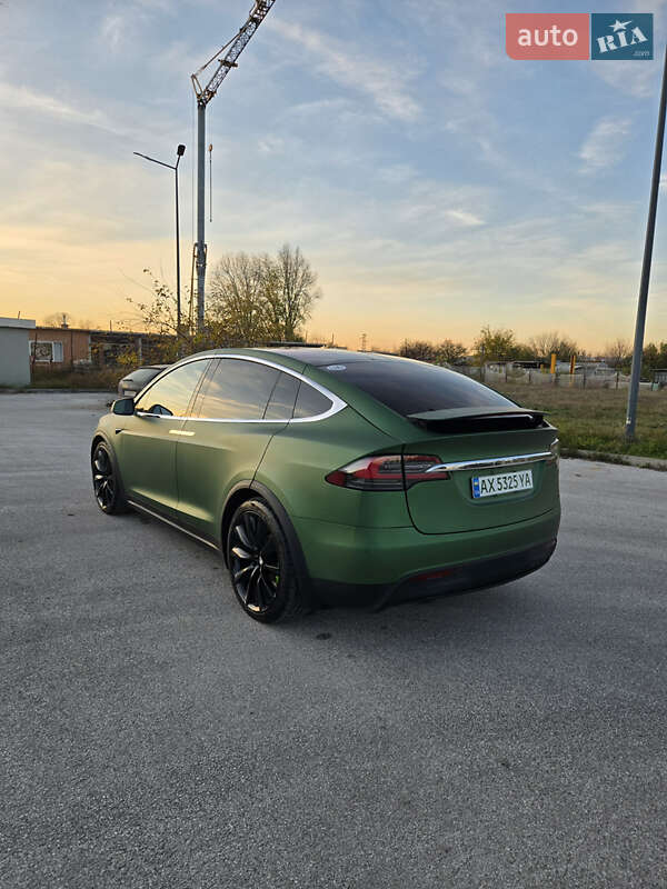 Позашляховик / Кросовер Tesla Model X 2016 в Харкові