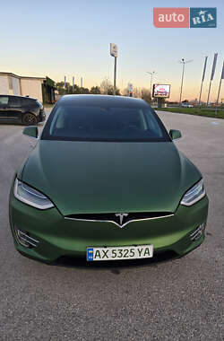 Позашляховик / Кросовер Tesla Model X 2016 в Києві