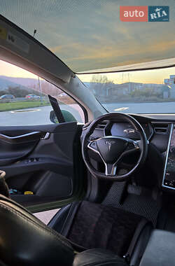 Позашляховик / Кросовер Tesla Model X 2016 в Києві