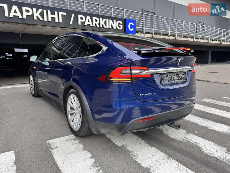 Внедорожник / Кроссовер Tesla Model X 2017 в Киеве