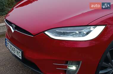 Позашляховик / Кросовер Tesla Model X 2017 в Стрию