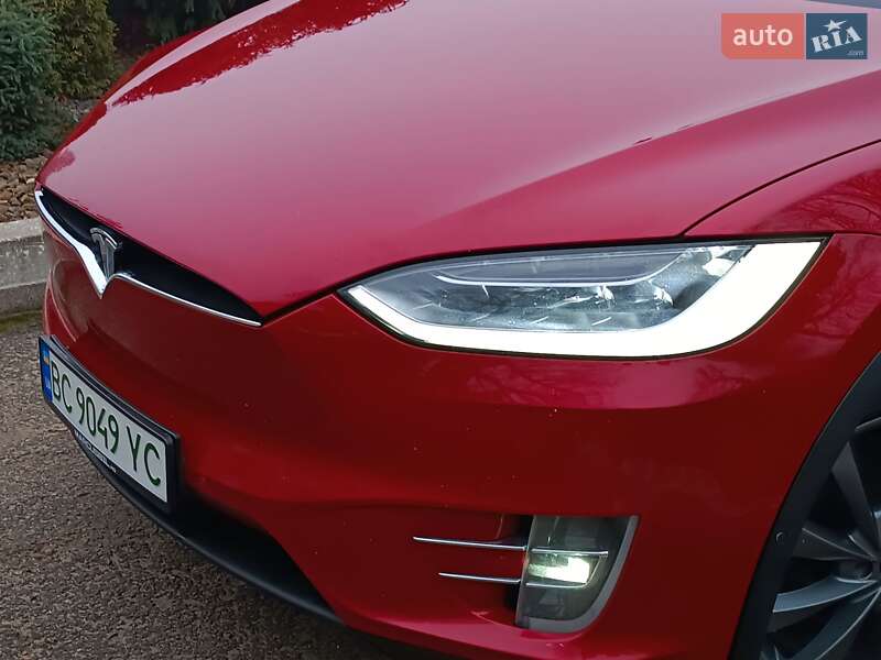 Внедорожник / Кроссовер Tesla Model X 2017 в Стрые