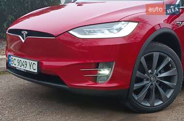Позашляховик / Кросовер Tesla Model X 2017 в Стрию