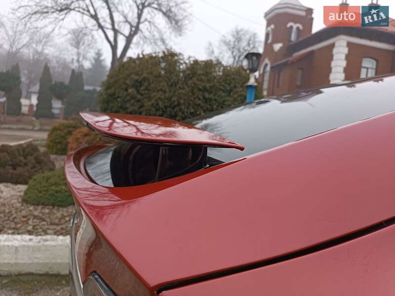 Внедорожник / Кроссовер Tesla Model X 2017 в Стрые