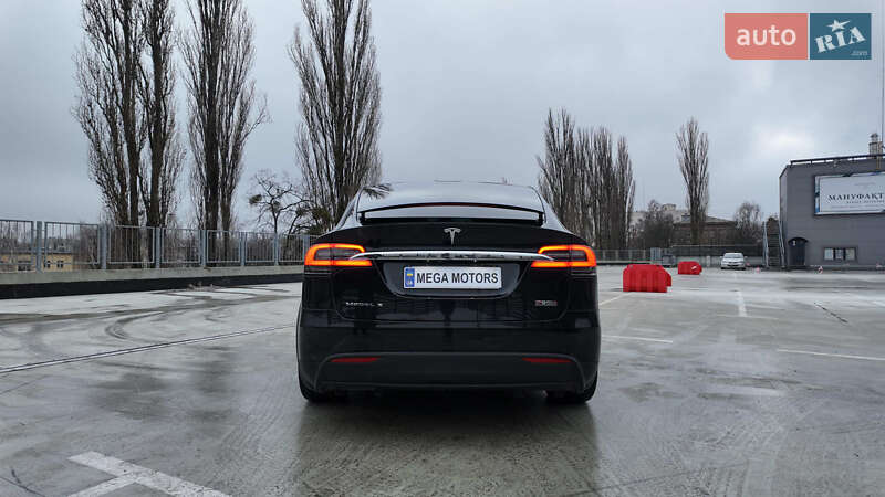 Внедорожник / Кроссовер Tesla Model X 2016 в Киеве