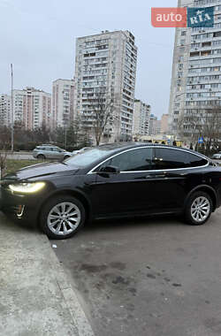 Позашляховик / Кросовер Tesla Model X 2017 в Києві