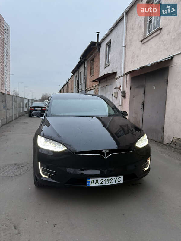 Внедорожник / Кроссовер Tesla Model X 2017 в Киеве