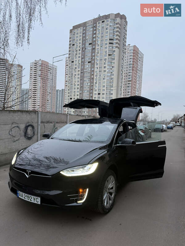 Внедорожник / Кроссовер Tesla Model X 2017 в Киеве