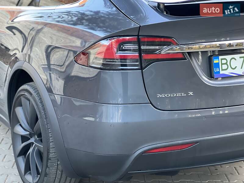 Внедорожник / Кроссовер Tesla Model X 2018 в Львове