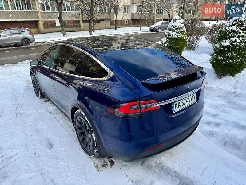 Внедорожник / Кроссовер Tesla Model X 2018 в Киеве