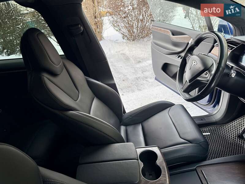 Внедорожник / Кроссовер Tesla Model X 2018 в Киеве