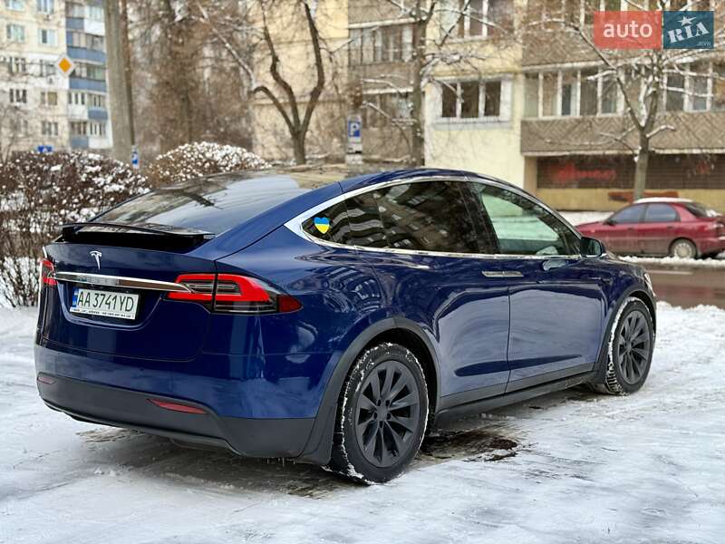 Внедорожник / Кроссовер Tesla Model X 2018 в Киеве