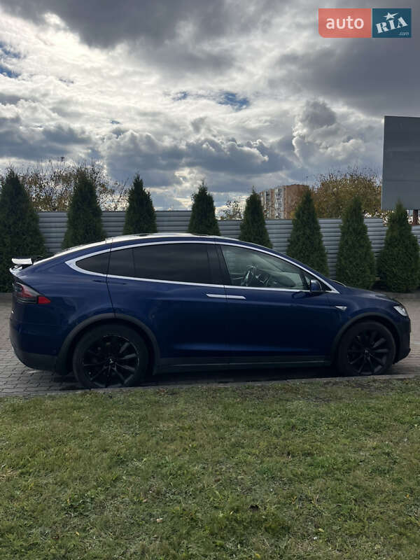 Внедорожник / Кроссовер Tesla Model X 2016 в Львове