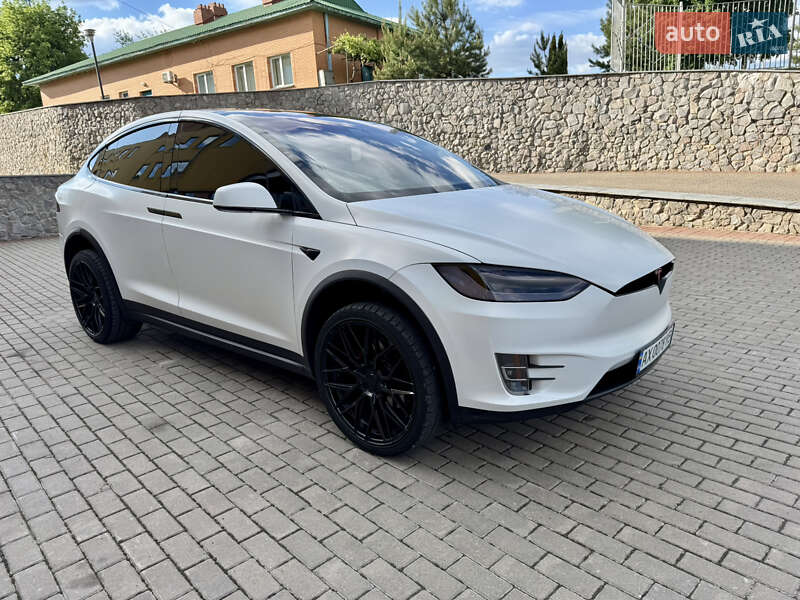 Внедорожник / Кроссовер Tesla Model X 2018 в Харькове фото 6 Внедорожник / Кроссовер Tesla Model X 2018 в Харькове