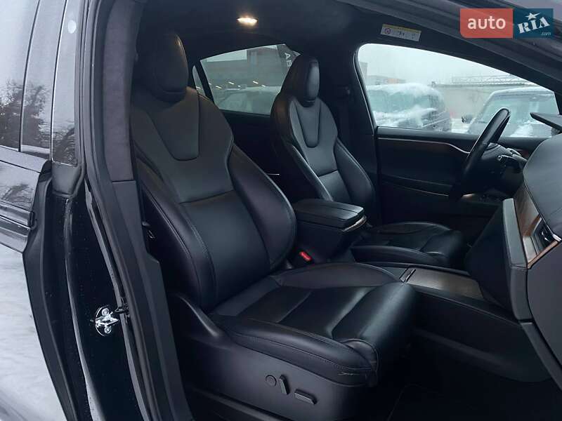 Внедорожник / Кроссовер Tesla Model X 2020 в Киеве