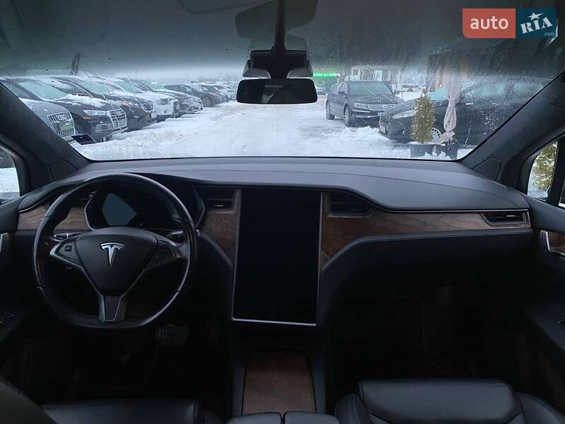 Внедорожник / Кроссовер Tesla Model X 2020 в Киеве