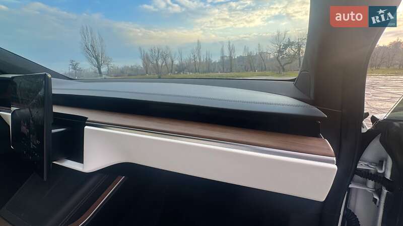 Внедорожник / Кроссовер Tesla Model X 2023 в Днепре